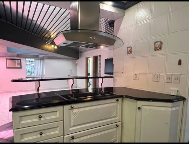 3 BEDROOM TOWNHOUSE FOR SALE IN RESERVOIR HILLS